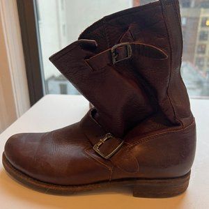 FRYE boots - short, dark brown, size 9